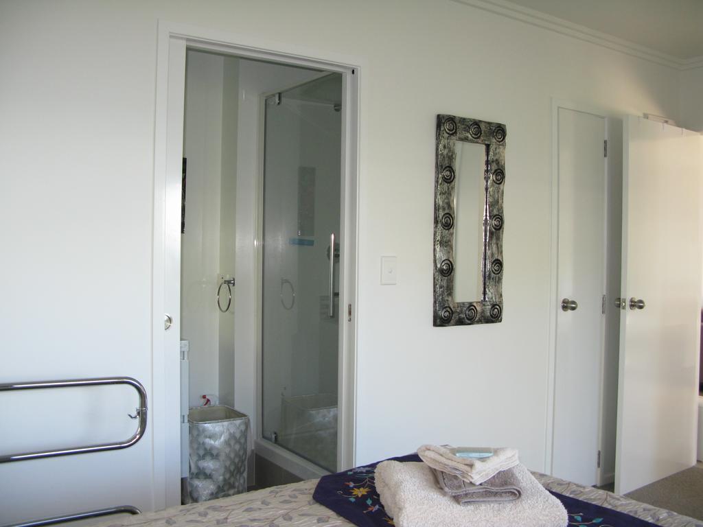 Bay View Retreat Apartment Whangarei Heads Екстер'єр фото